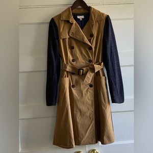 Ladies Blue and Tan Plaid Belted Coat Dress. Size 4